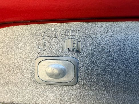 Used 2013 Ford Escape SEL image 17