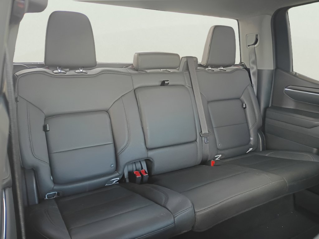Used 2025 GMC Sierra 1500 SLT RWD image 12