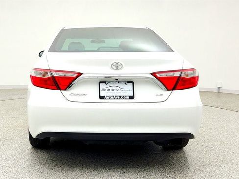 Used 2015 Toyota Camry LE FWD image 6