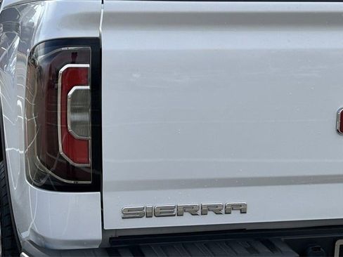 Used 2017 GMC Sierra 1500 SLT w/ Enhanced Driver Alert Package image 7