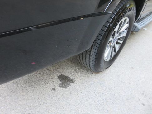 Used 2015 Ford Expedition EL XLT image 35