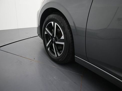 Used 2024 Nissan Sentra SV FWD image 12