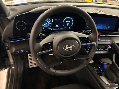 New 2026 Hyundai Elantra Sport FWD image 24