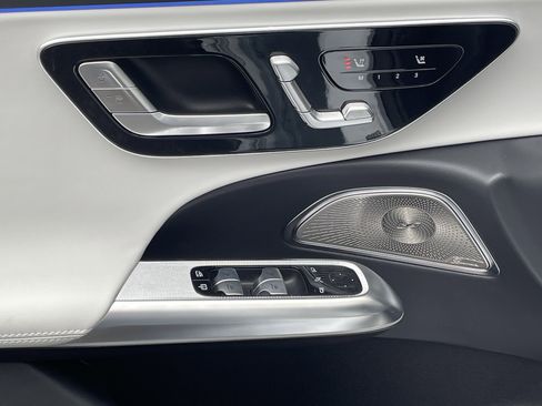 New 2026 Mercedes-Benz E 53 AMG e 4MATIC Sedan image 18