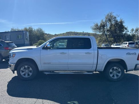 Used 2022 RAM 1500 Laramie w/ Off Road Group image 8