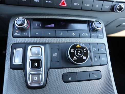 Used 2024 Hyundai Palisade SEL image 30