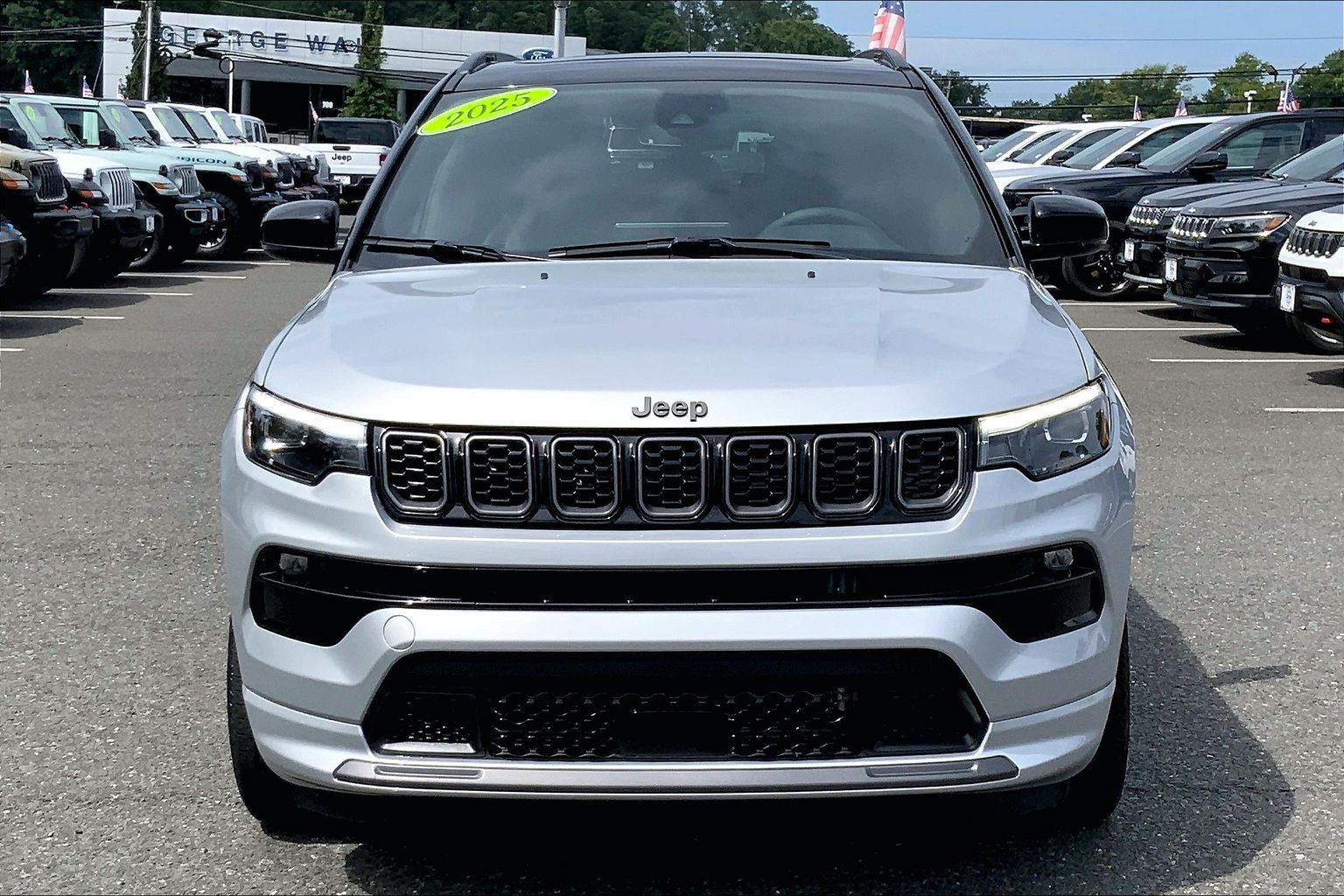 Certified 2025 Jeep Compass Limited w/ High Altitude Package AWD/4WD image 3
