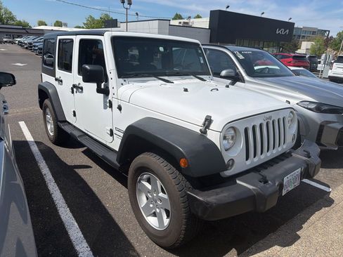 Used 2018 Jeep Wrangler Unlimited Sport S AWD/4WD image 2