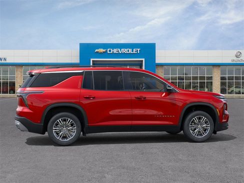 New 2026 Chevrolet Traverse LT w/ Driver Confidence Package image 5