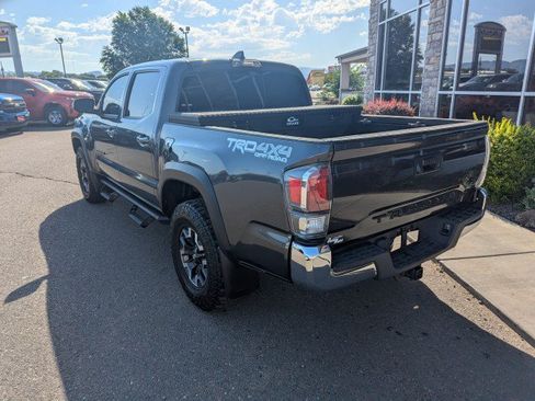 Used 2021 Toyota Tacoma TRD Off-Road AWD/4WD image 3