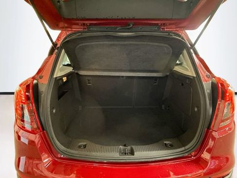 Used 2020 Buick Encore Preferred image 24