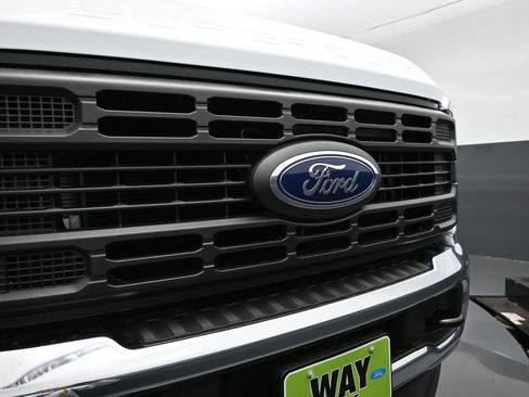 New 2026 Ford F250 XL AWD/4WD image 14