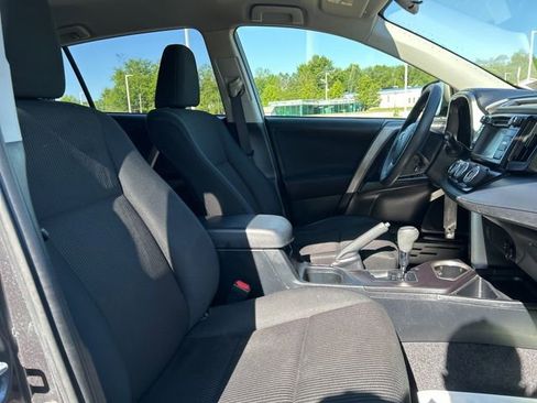 Used 2018 Toyota RAV4 LE w/ All Weather Liner Package AWD/4WD image 14