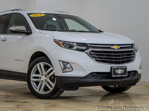 Used 2018 Chevrolet Equinox Premier w/ Infotainment II Package AWD/4WD image 2