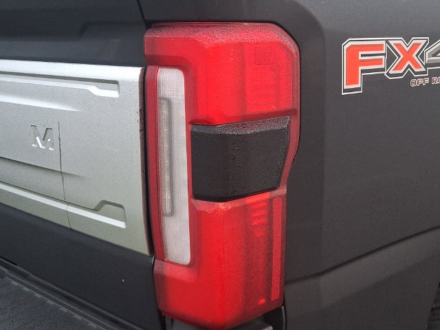 Used 2024 Ford F250 Platinum AWD/4WD image 10