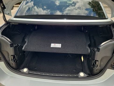 Used 2018 BMW M4 Convertible RWD image 10