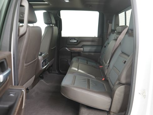 Used 2021 GMC Sierra 2500 Denali w/ Denali Ultimate Package image 18