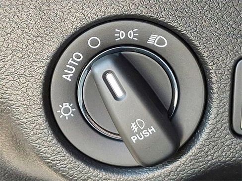 Used 2022 Dodge Challenger R/T w/ Plus Package image 21