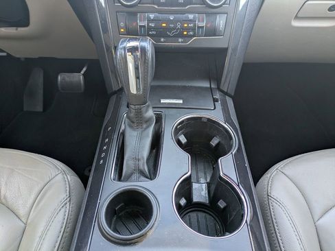 Used 2018 Ford Explorer XLT w/ Equipment Group 202A image 21