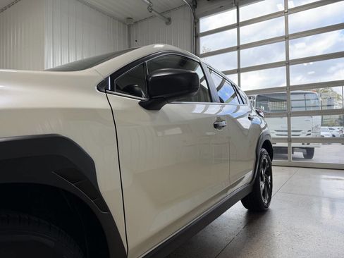 Used 2024 Subaru Crosstrek 2.0i image 4