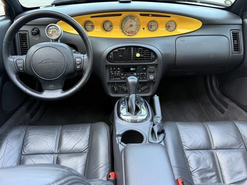 Used 2000 Plymouth Prowler image 2