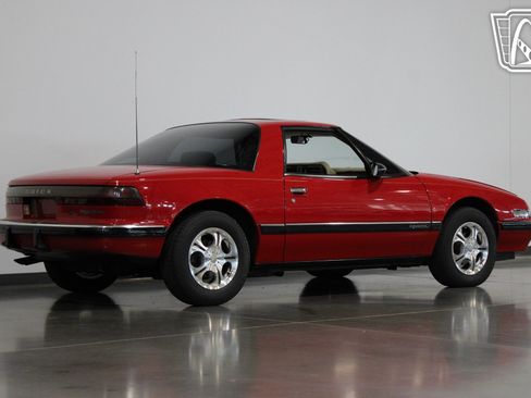 Used 1989 Buick Reatta Coupe image 31
