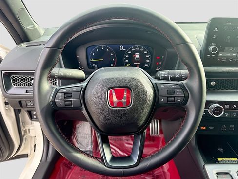 Used 2024 Honda Civic Type R image 11