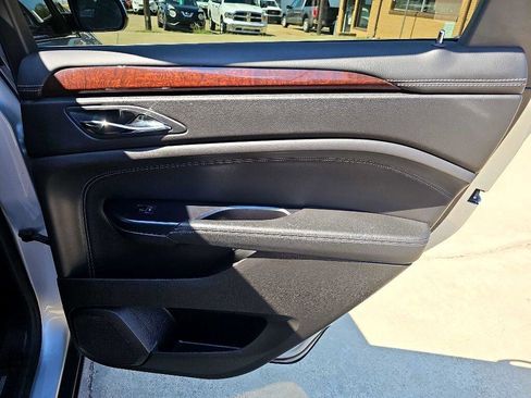 Used 2015 Cadillac SRX Luxury w/ Driver Awareness Package image 17
