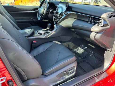 Used 2021 Toyota Camry XSE w/ Navigation Package image 26