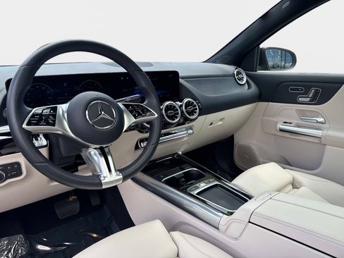 Used 2026 Mercedes-Benz GLA 250 4MATIC image 16