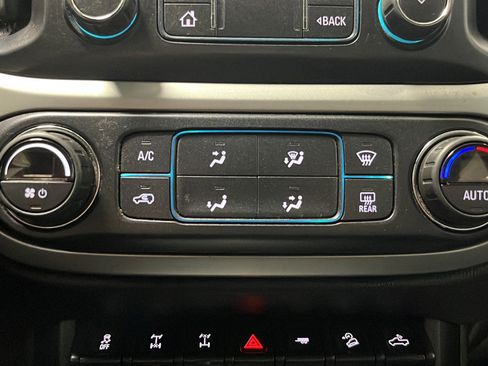 Used 2022 Chevrolet Colorado ZR2 AWD/4WD image 17