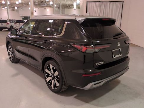 New 2025 Mitsubishi Outlander SEL image 6