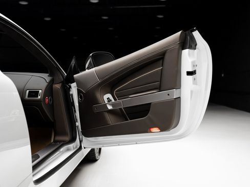 Used 2016 Aston Martin DB9 GT image 56