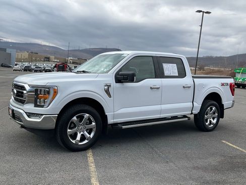 Certified 2022 Ford F150 XLT w/ Equipment Group 302A High image 28