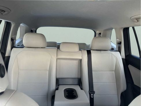 Certified 2020 Volkswagen Tiguan SE image 26