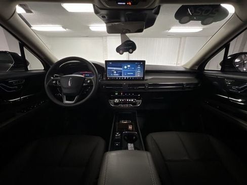 Used 2024 Lincoln Corsair FWD w/ Equipment Group 101A image 20