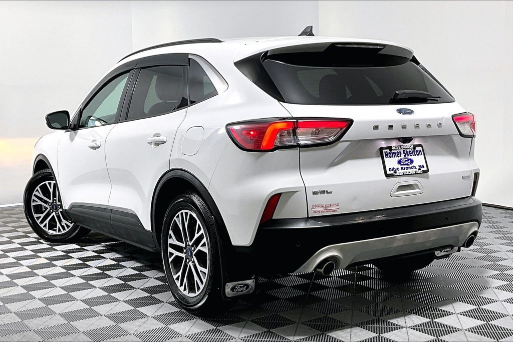 Certified 2020 Ford Escape SEL FWD image 11
