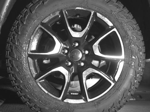 Used 2025 Jeep Compass Trailhawk AWD/4WD image 14