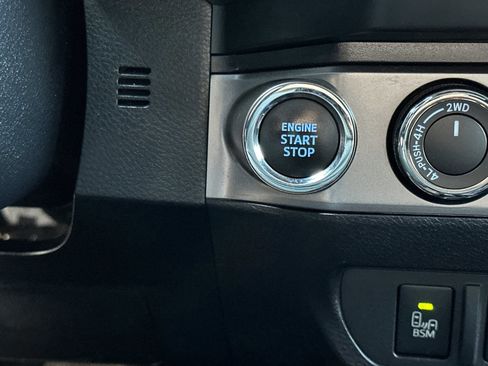 Certified 2021 Toyota Tacoma Limited image 22