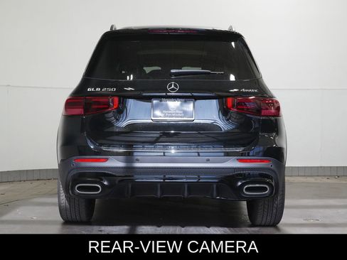 New 2026 Mercedes-Benz GLB 250 4MATIC image 9