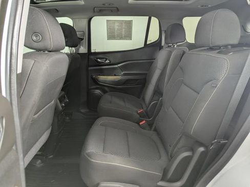 Used 2022 GMC Acadia SLE w/ GMC Pro Grade Package AWD/4WD image 22