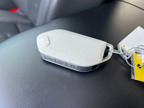 Used 2024 Kia EV9 Wind image 33