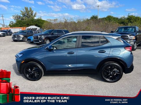 Certified 2025 Buick Encore GX Sport Touring w/ Advanced Technology Package image 8