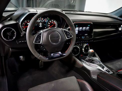 Used 2018 Chevrolet Camaro ZL1 image 10