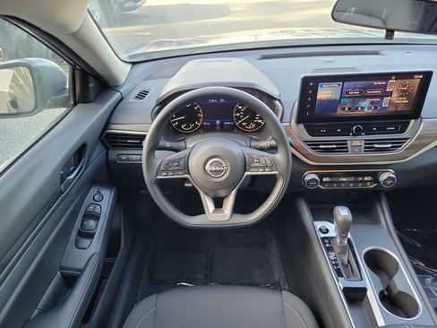 New 2026 Nissan Altima 2.5 SV w/ SV Special Edition Package FWD image 8