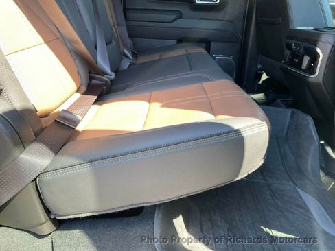 Used 2024 Chevrolet Silverado 1500 High Country w/ High Country Premium Package image 23