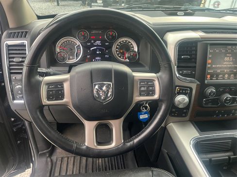 Used 2016 RAM 1500 Laramie image 17
