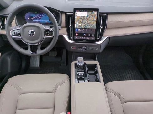 New 2026 Volvo XC90 B6 Plus AWD/4WD image 11