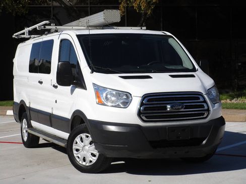Used 2018 Ford Transit 250 250 3dr SWB Low Roof Cargo Van w/ Exterior Upgrade Package image 22