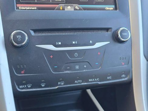 Used 2013 Ford Fusion SE image 7